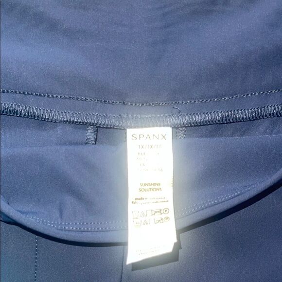 SPANX Blue Bermuda Shorts with Elastic Waistband - Picture 2 of 4